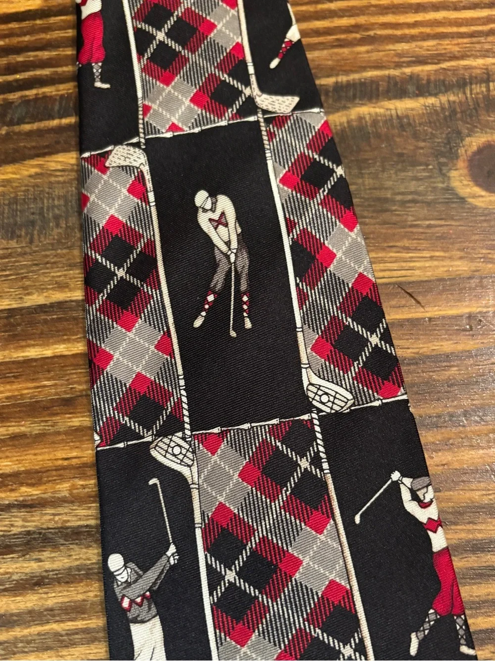 Enrico Uomo Vintage Motif Golf 100% Silk Made in USA Argyle Plaid Tie Black Red